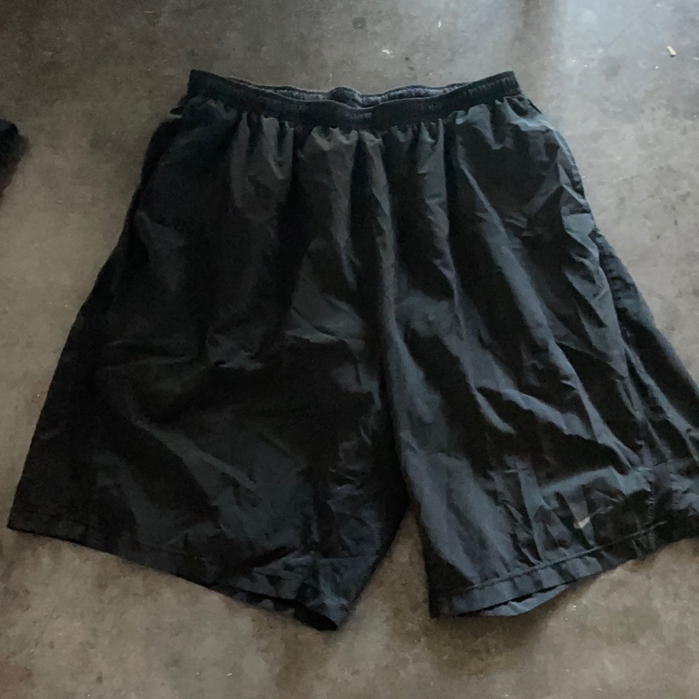 Men’s Black Nike DriFit Short Size L